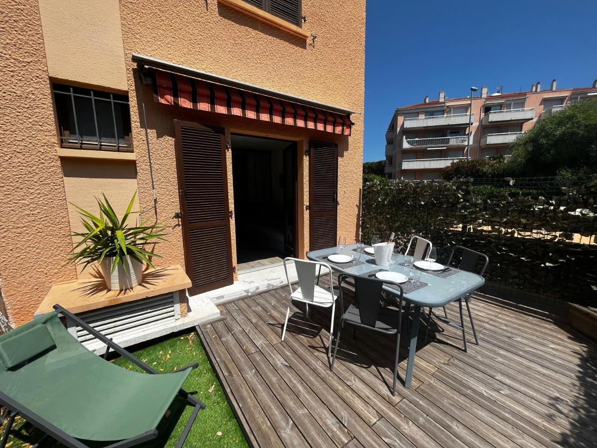 Joli Studio Ensolleille Cavalaire-sur-Mer Bagian luar foto